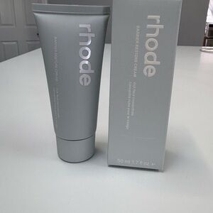 RHODE Barrier Restore Cream - Elegant Silver